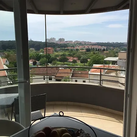 Loft Mit Blick Auf Pola